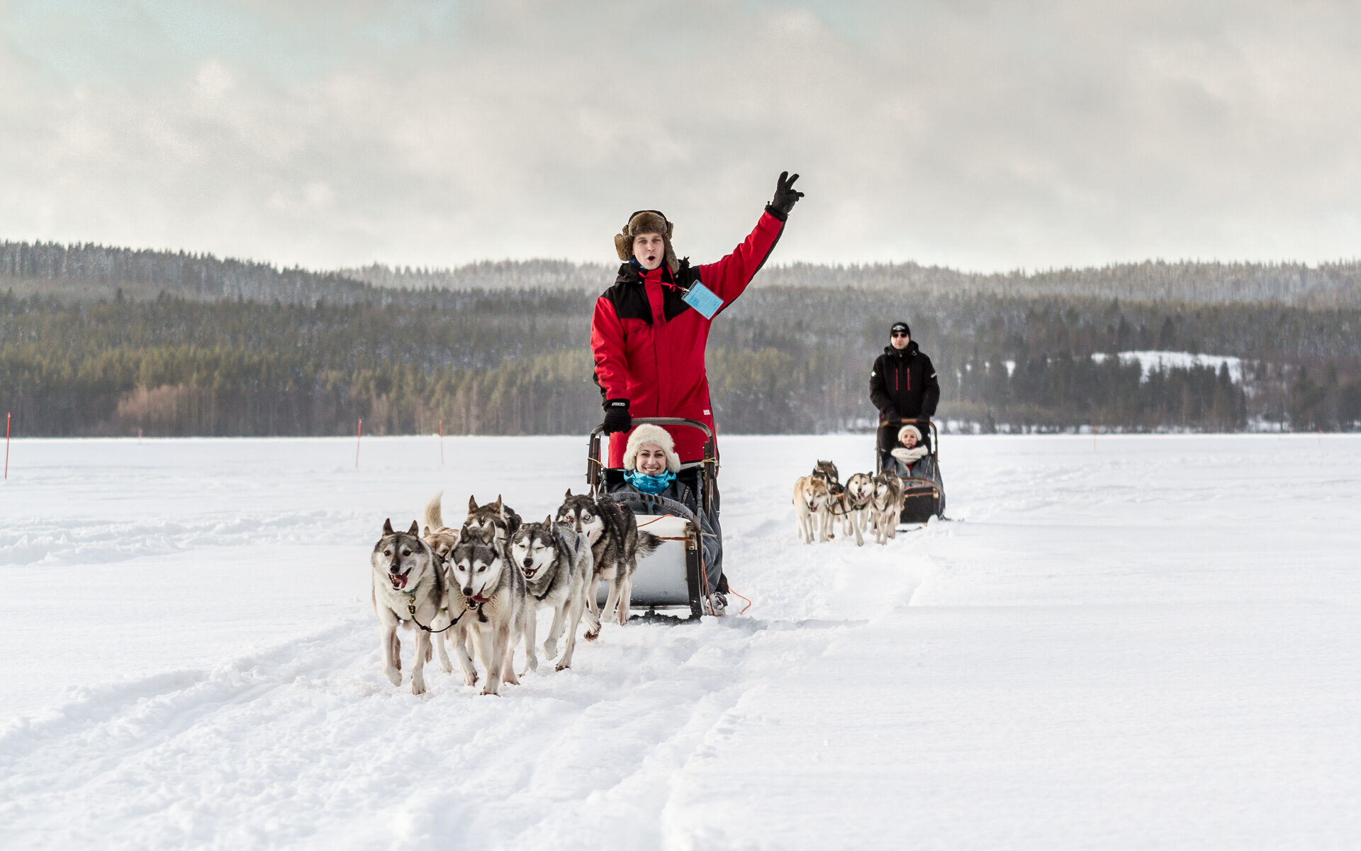 Turistit jäällä